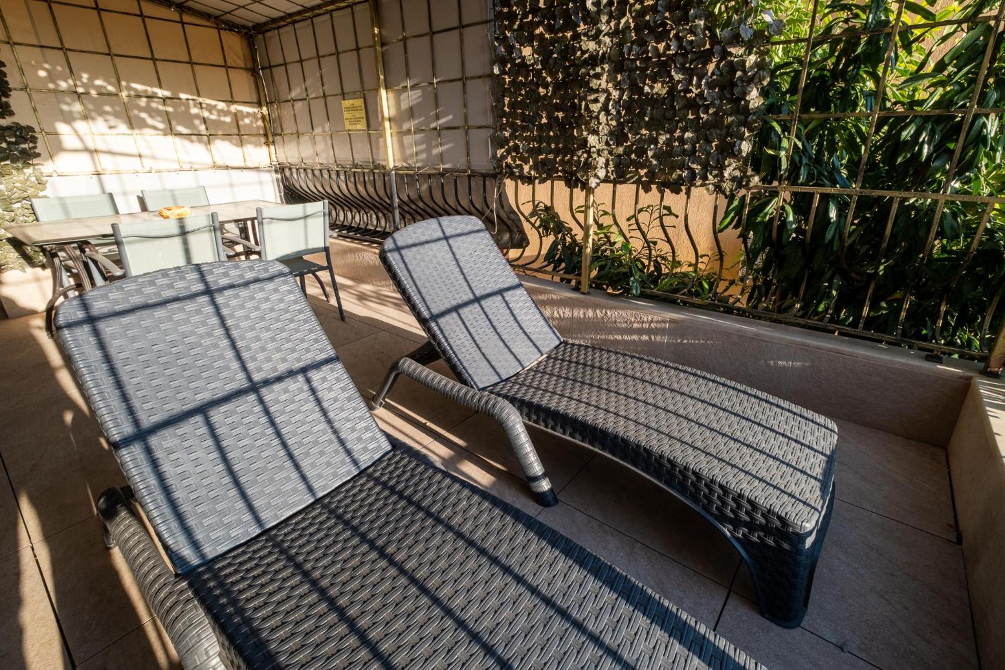 Roman Thermae 2Bdrm Sunny Apartment Varna Exterior foto